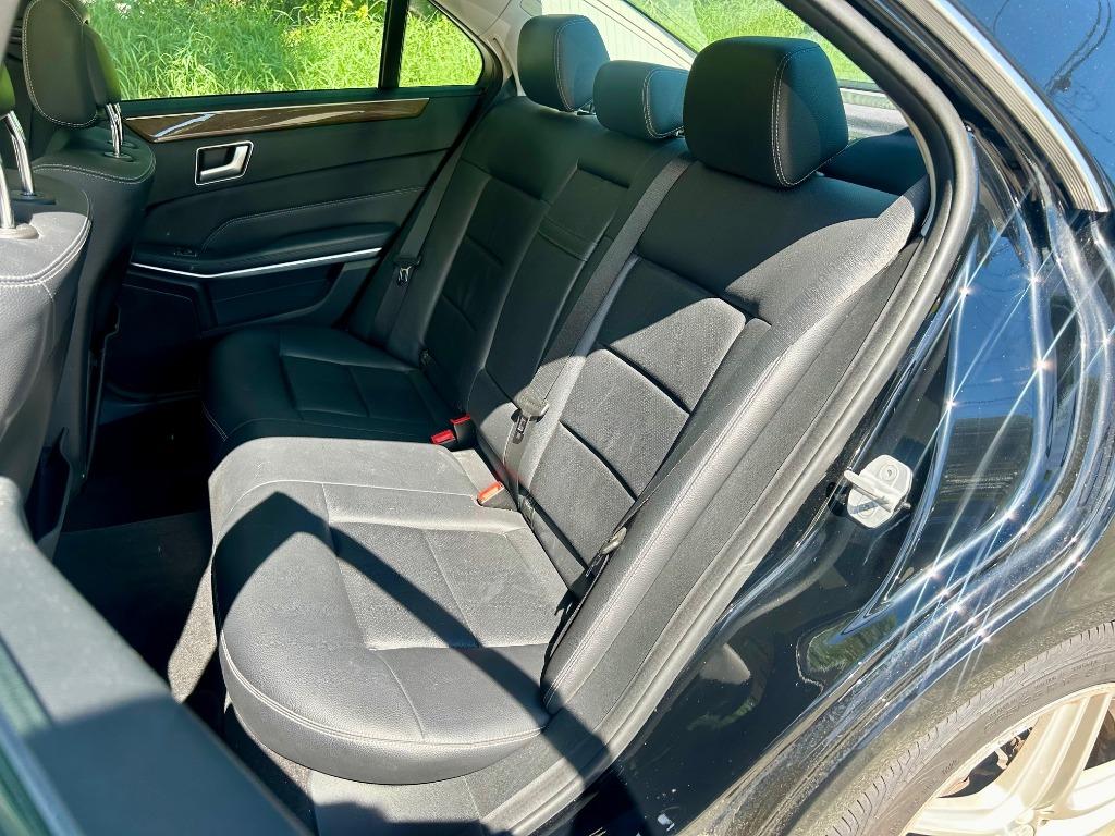 2014 Mercedes-Benz E-Class E350 Luxury photo